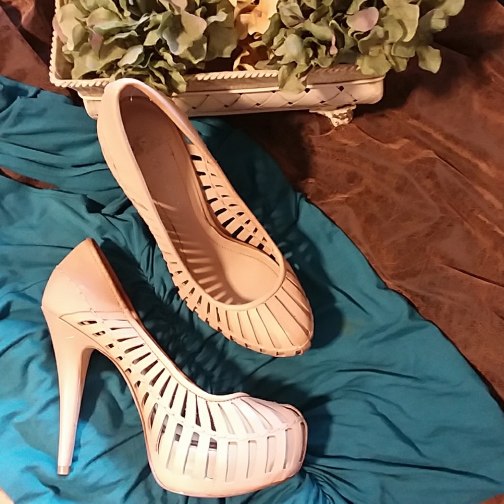 Shoes pumps heels